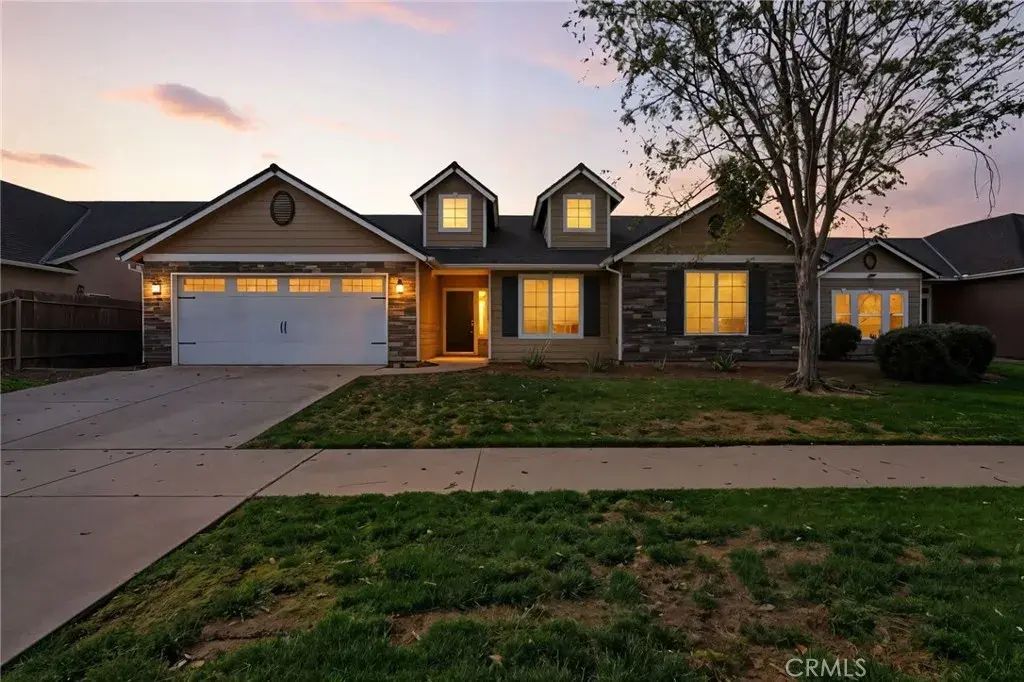 1268 N Cerritos, Hanford