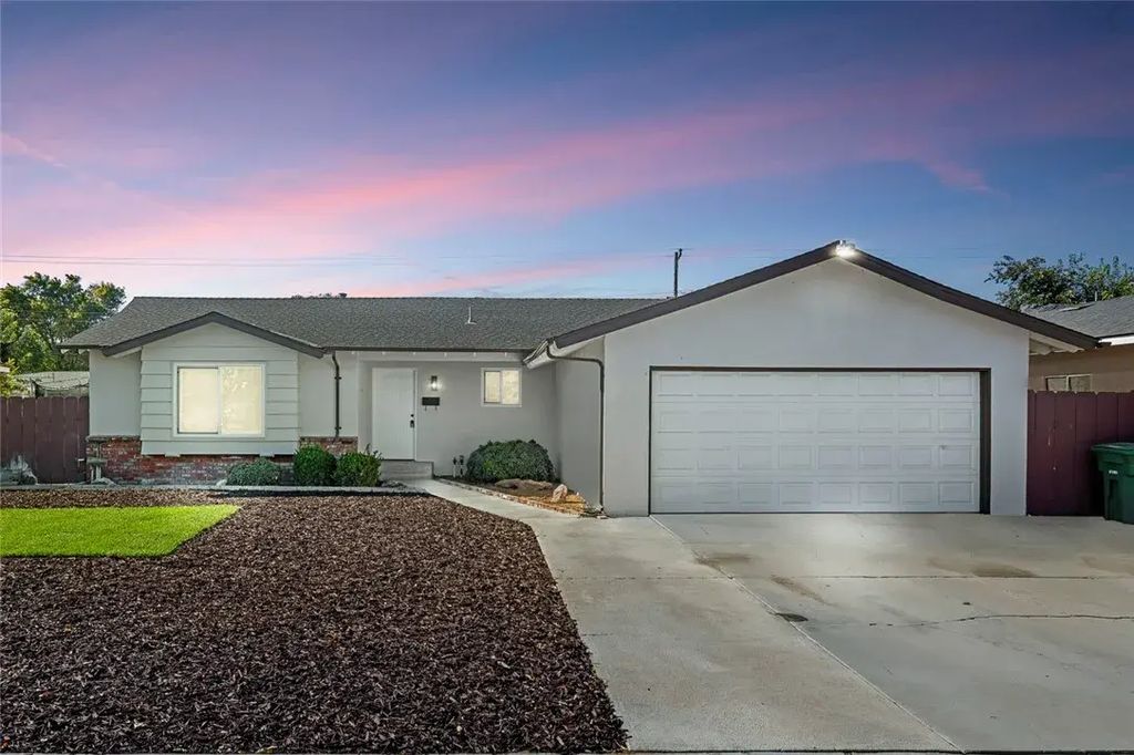 433 N Santa Venetia Street, Los Banos