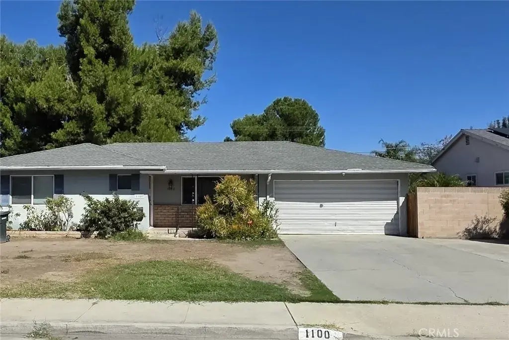 1100 Val Monte Drive, Hemet