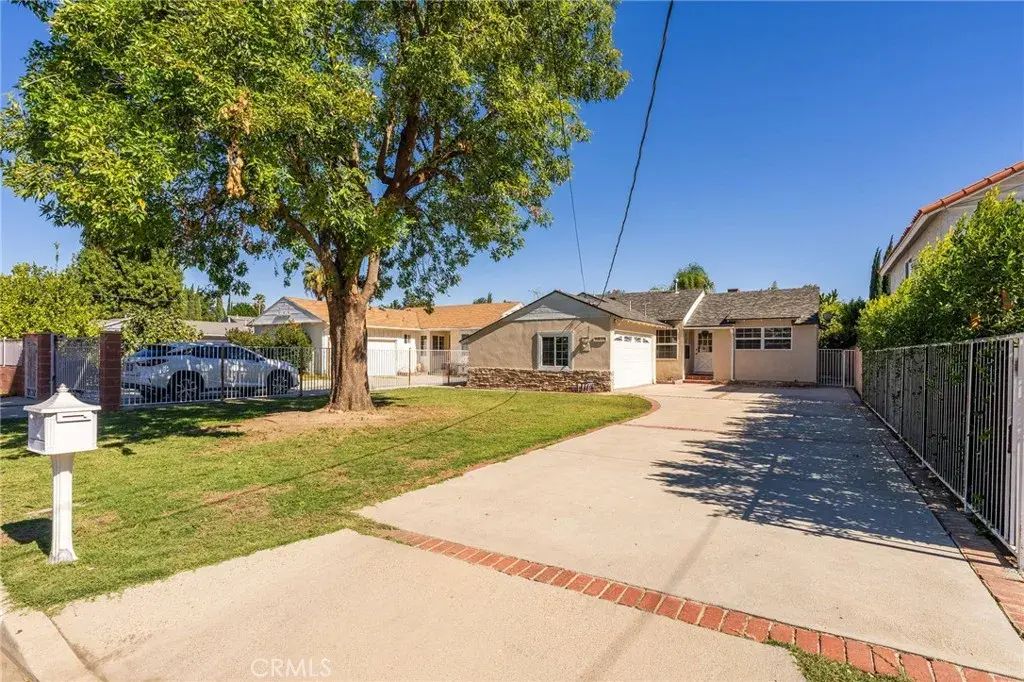 7218 Enfield Avenue, Reseda