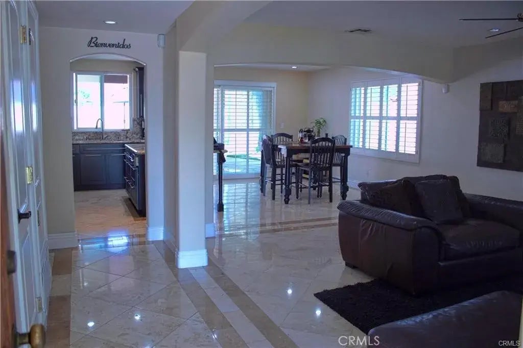 7719 Shoup, West Hills