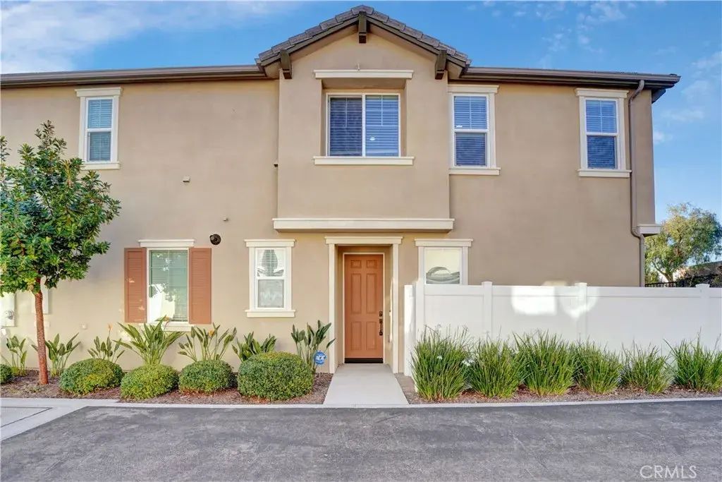 22824 W Olive, West Hills