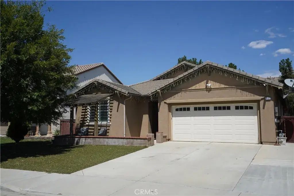 1490 Flamingo, Beaumont