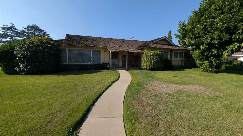 9623 Shellyfield Road, Downey