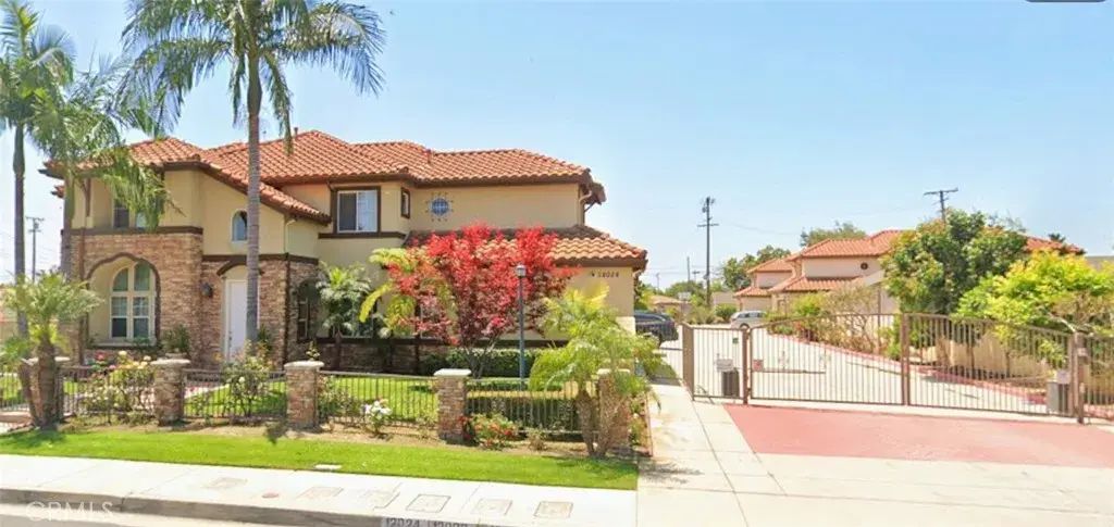 12022 Hallwood, El Monte