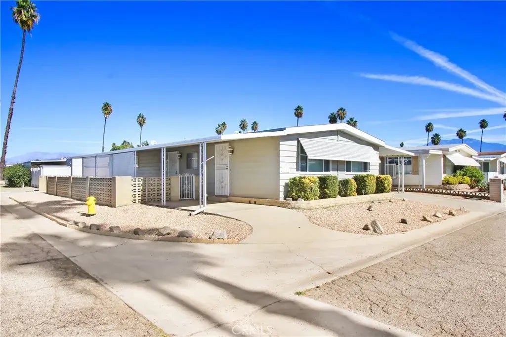 1760 Santo Domingo, Hemet