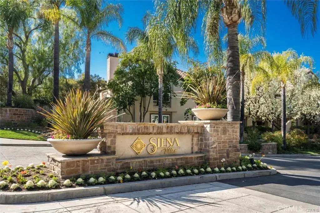 24115 Del Monte Drive 75, Valencia
