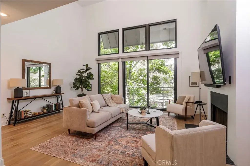 1401 Camden Avenue 2, Los Angeles