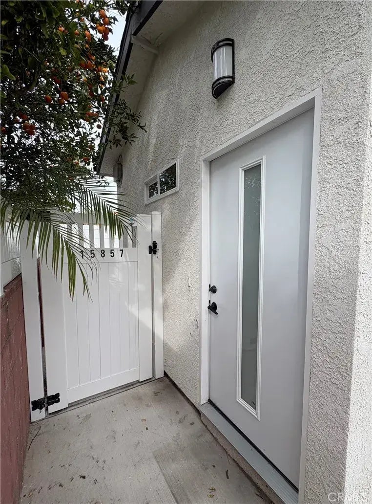 15857 Stare Street, North Hills