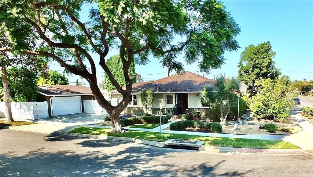 5275 E Mezzanine Way, Long Beach