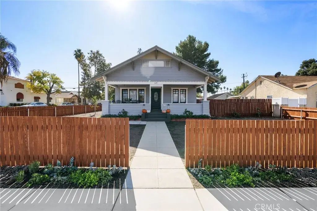 529 E Latham, Hemet