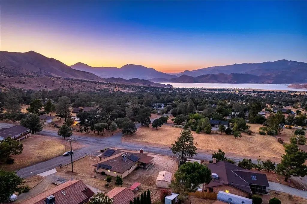 2924 Raccoon Drive, Mountain Mesa