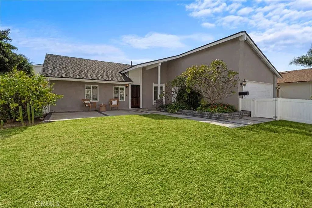 10092 Dana Drive, Huntington Beach