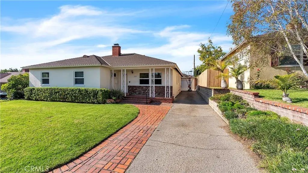 919 E Delaware Road, Burbank
