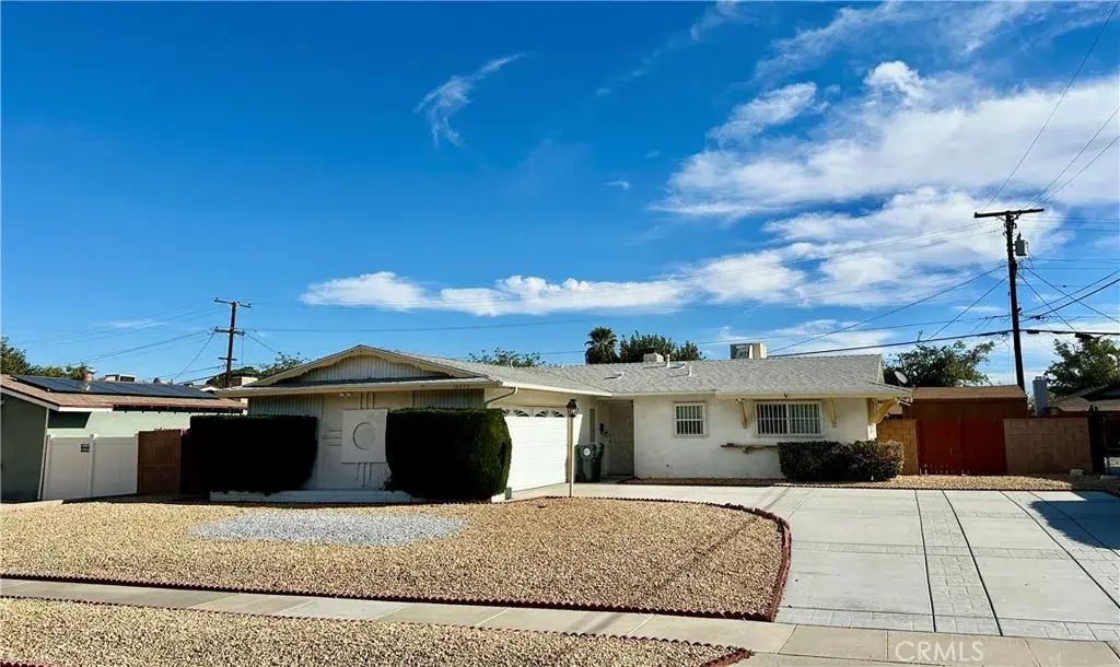 15699 La Verida, Victorville