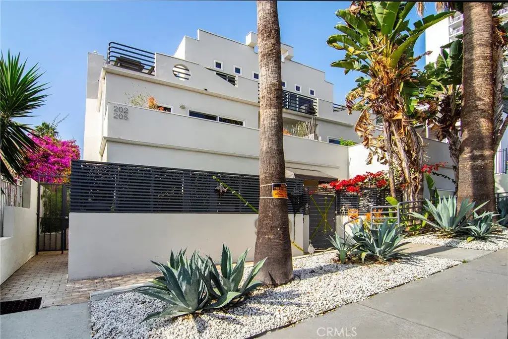 959 N Doheny 205, West Hollywood