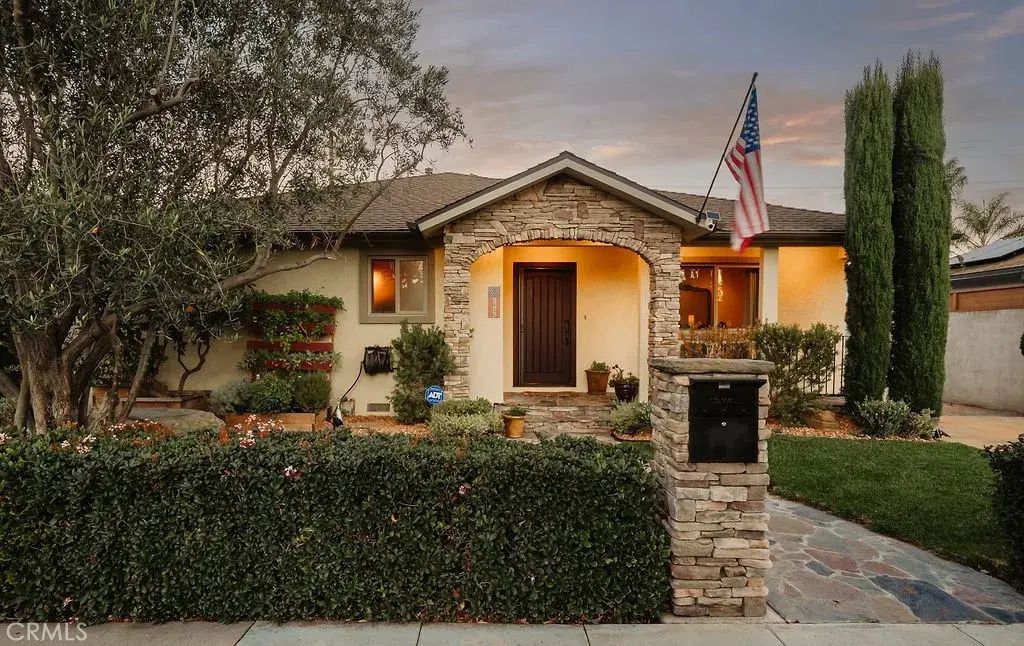 1826 Mcnab, Long Beach