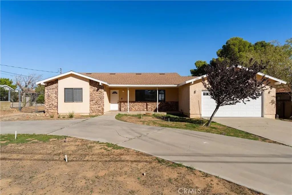 4541 W Avenue L2, Lancaster