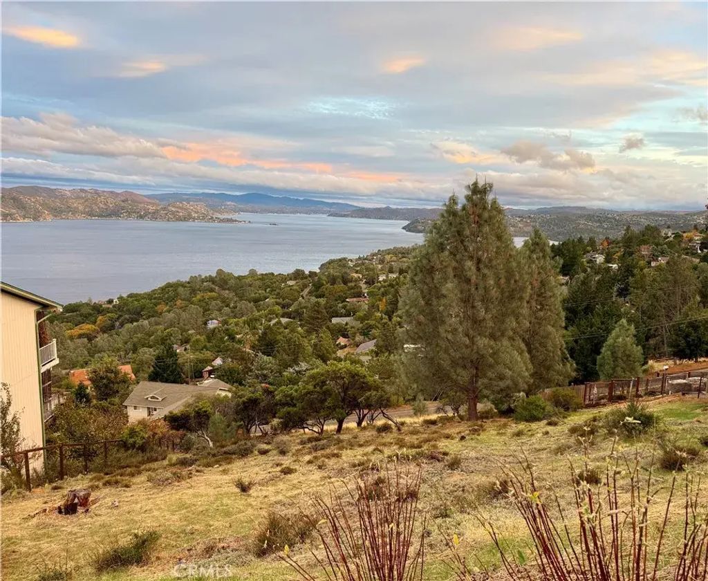 8171 N Heights, Kelseyville
