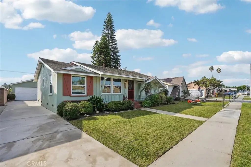 11612 Massinger, Lakewood
