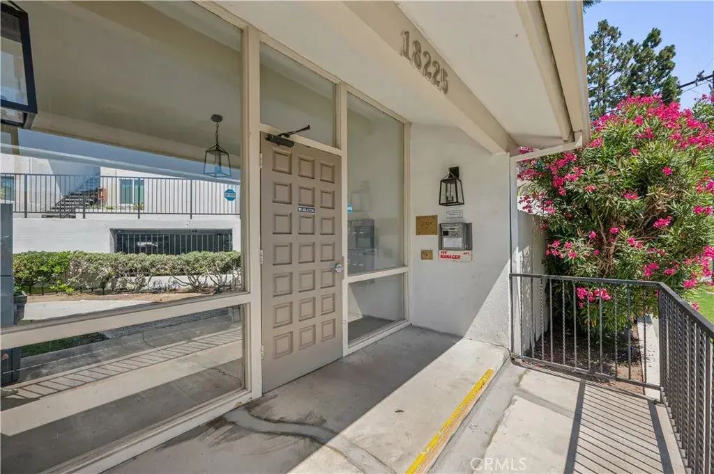 18225 Kingsdale Avenue 212, Redondo Beach