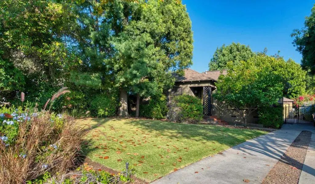 444 N Myrtle Ave, Monrovia