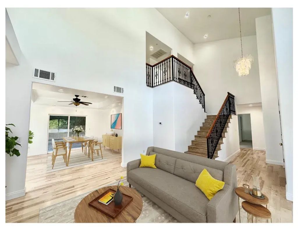 7245 Baek Court, Van Nuys