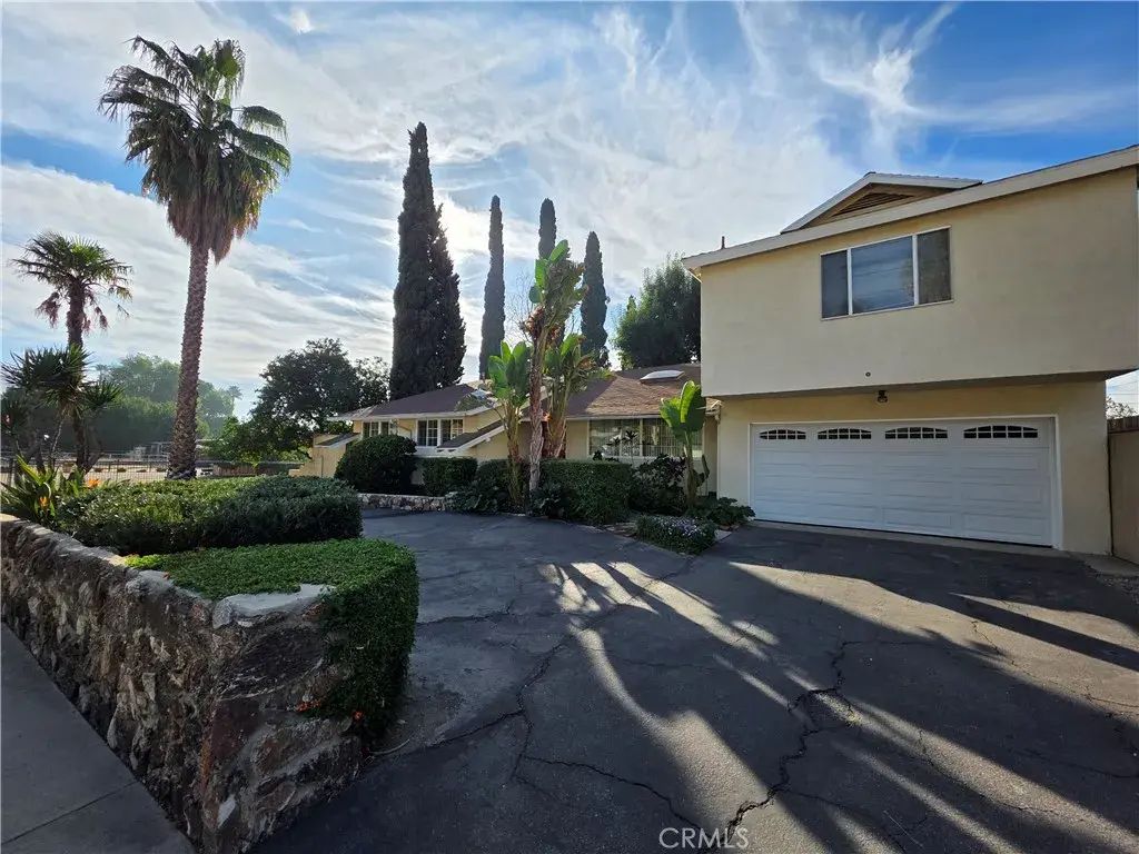 10060 Jimenez Street, Lakeview Terrace