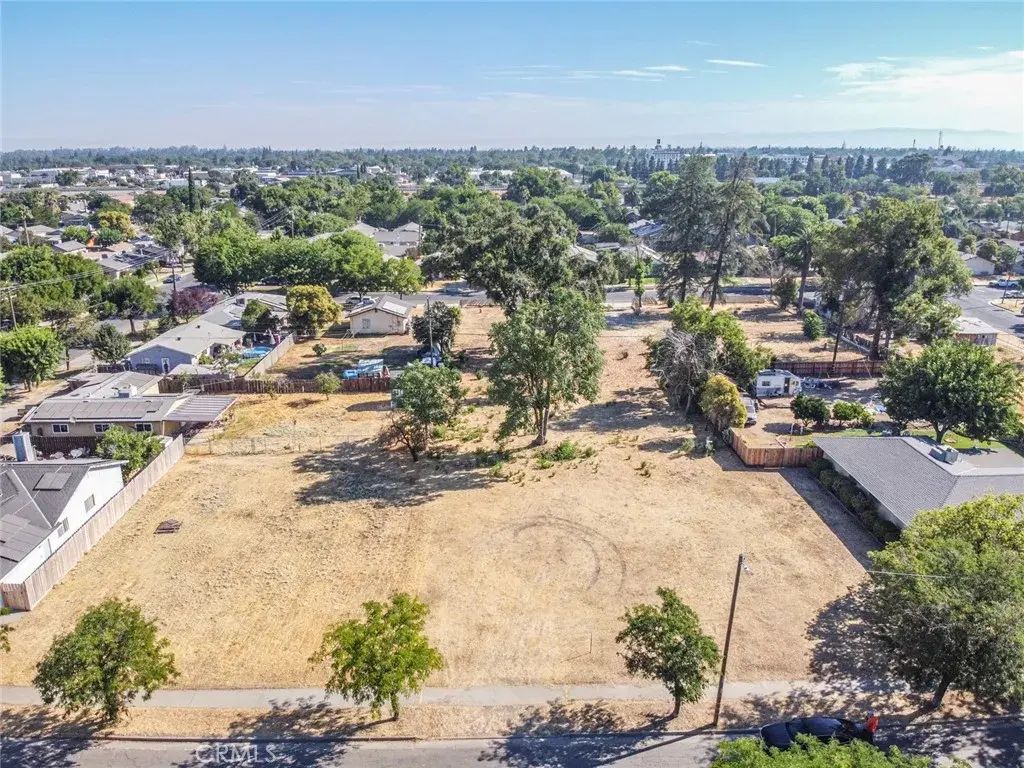 835 W 10th, Merced
