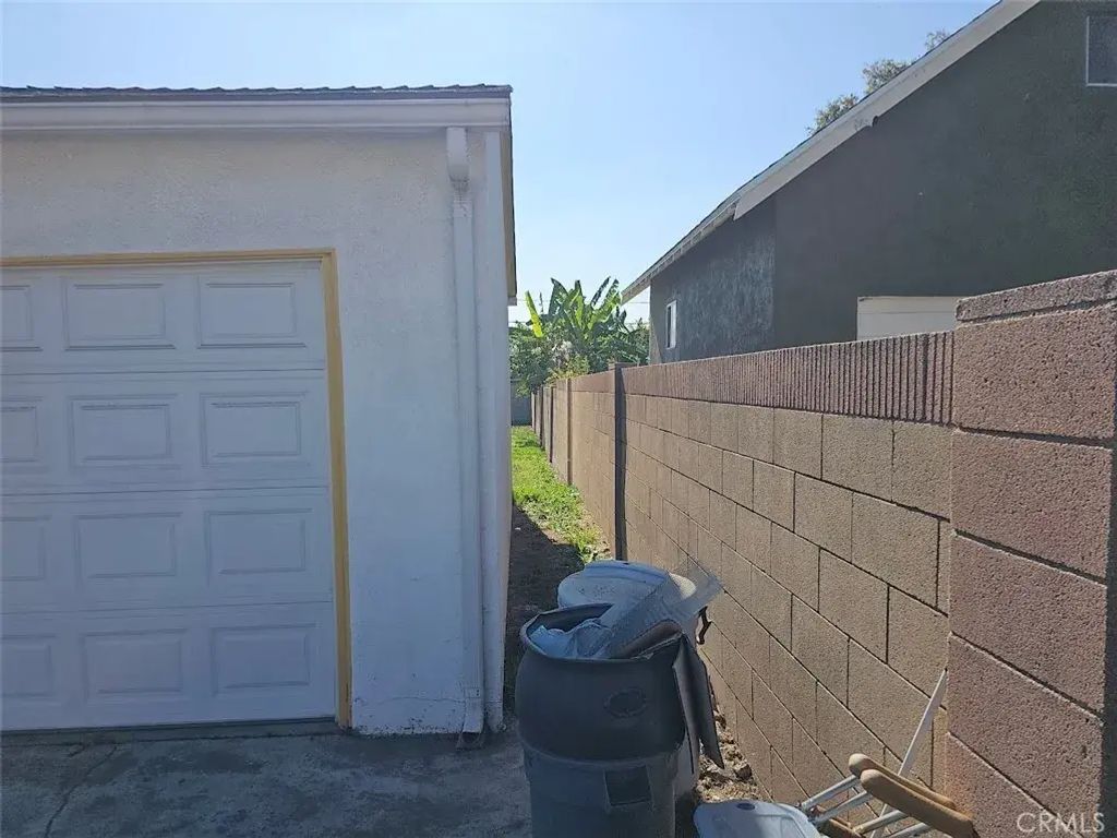 332 127 Street, Los Angeles