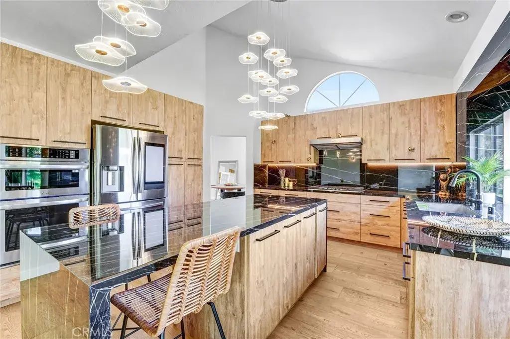 22411 Holly Court, Saugus