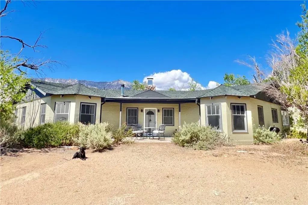 330 Sage Flats Drive, Olancha