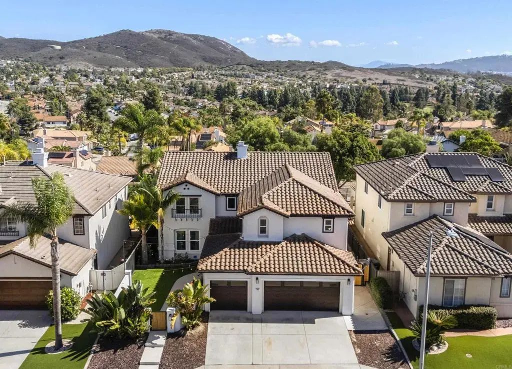 743 Avenida Leon, San Marcos