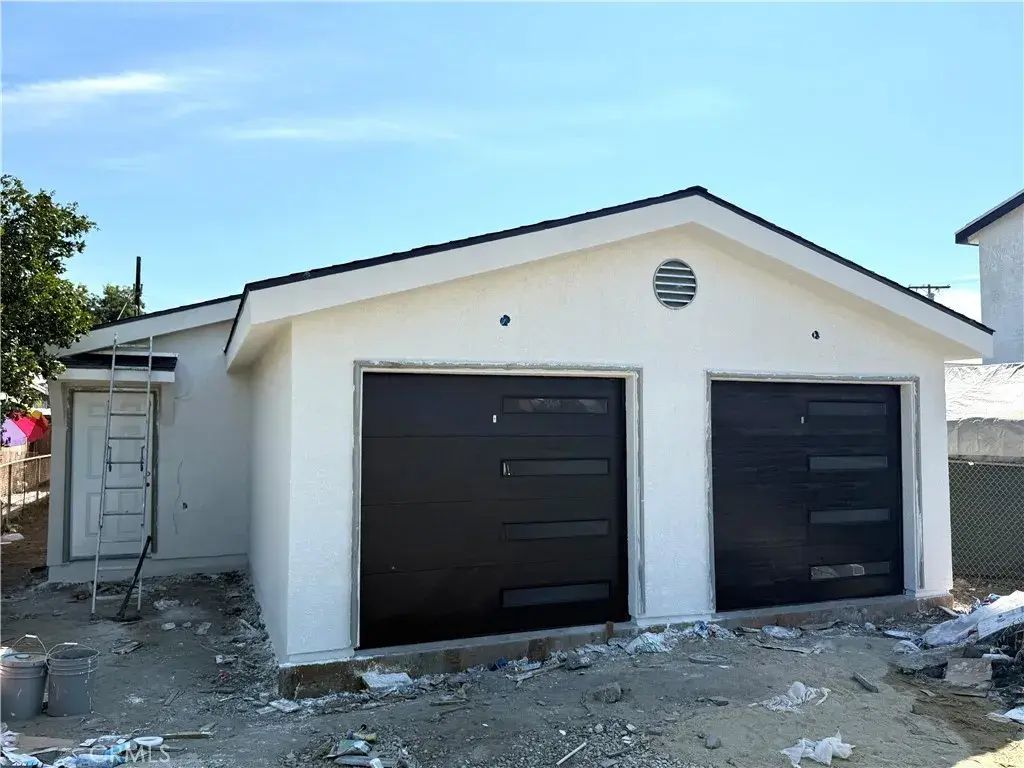 10830 Hickory, Los Angeles