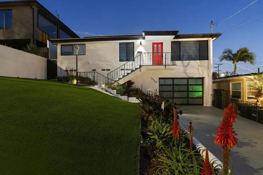 3120 Poe Street, 