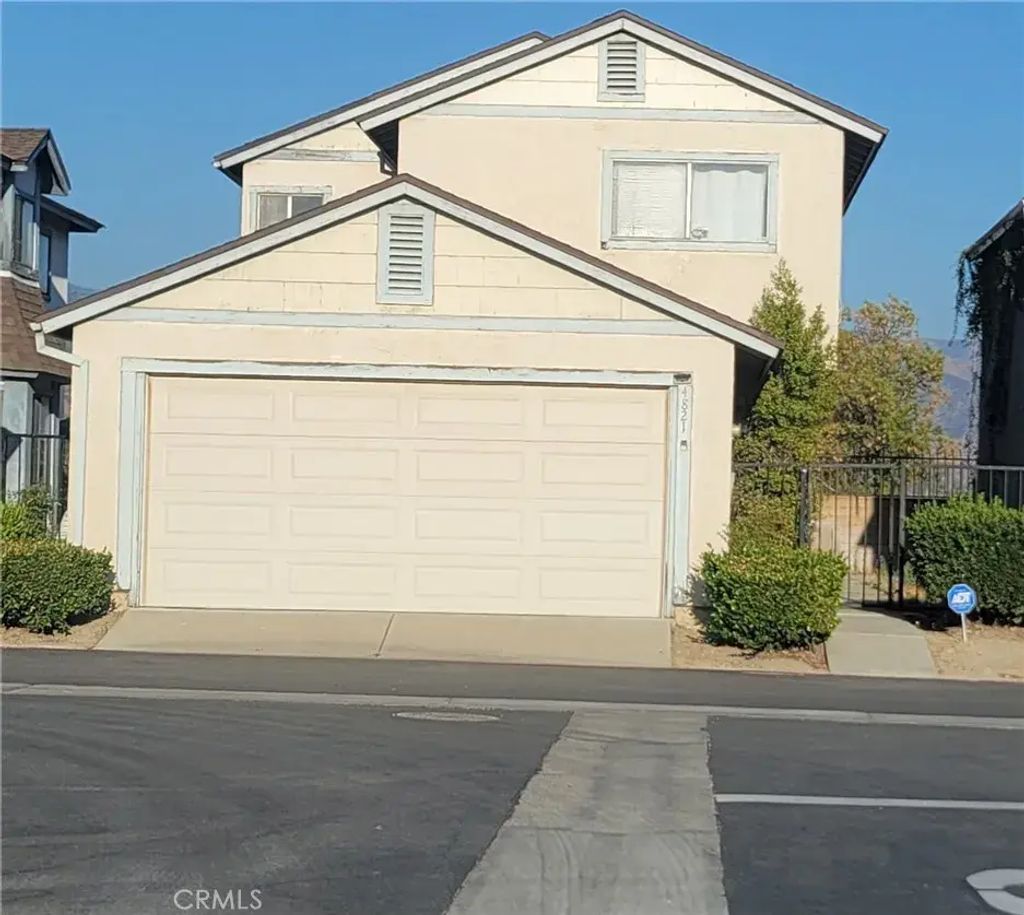 4821 Village Green, San Bernardino