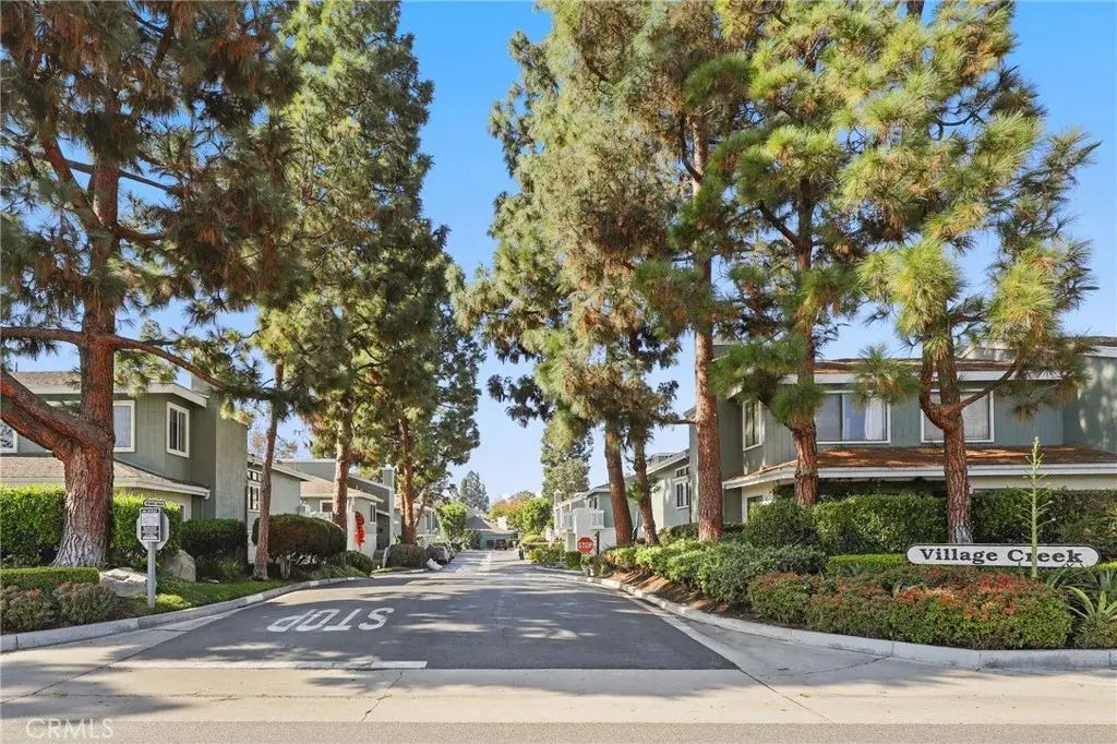 3430 Timber Lk 52, Costa Mesa