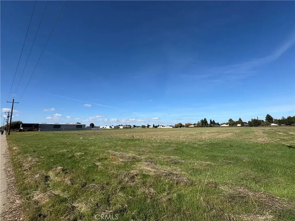 2051 Wardrobe, Merced