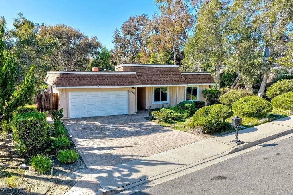2125 Valley Road, Oceanside