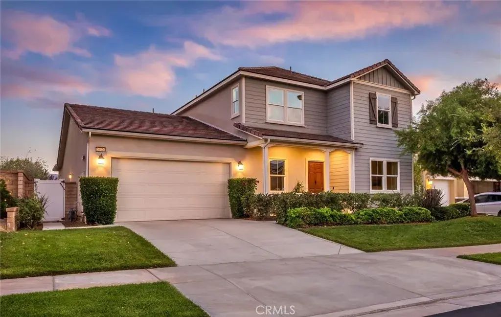 26420 Township Street, Saugus