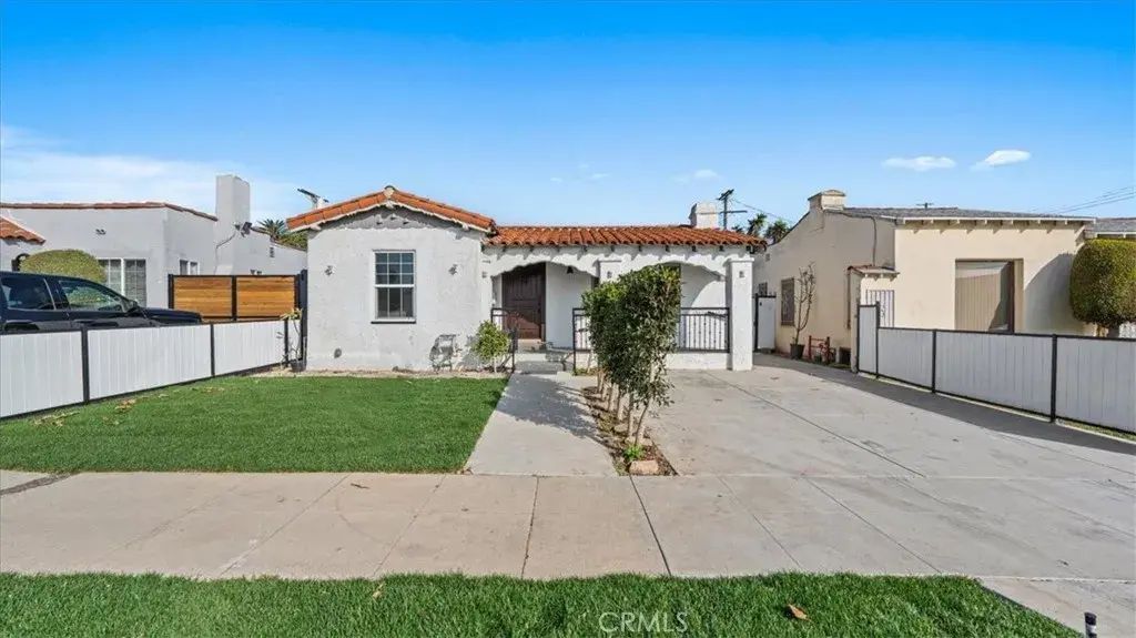 715 W 104th St, Los Angeles