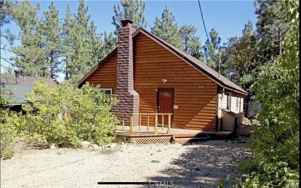 855 San Bernardino Avenue, Sugarloaf