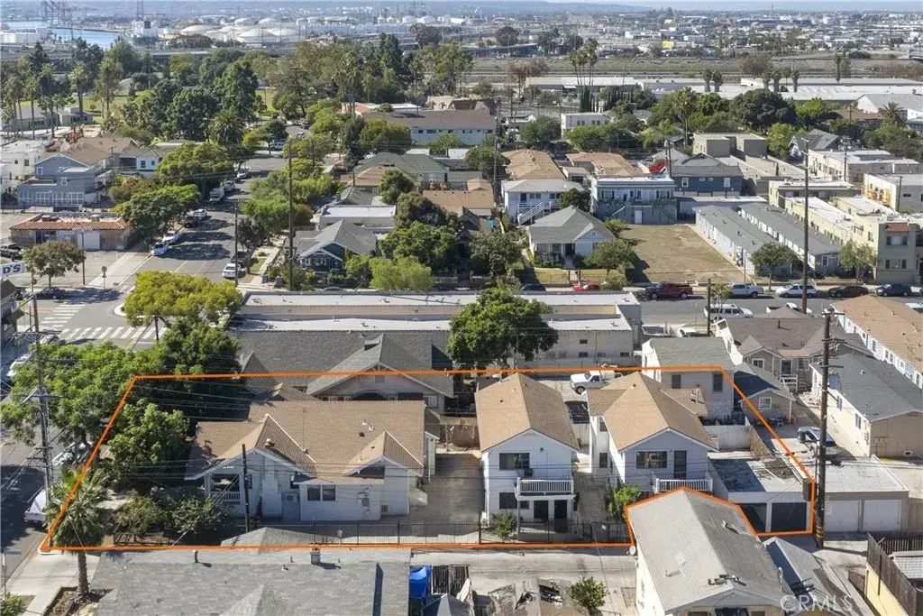 529 W 10th, Long Beach