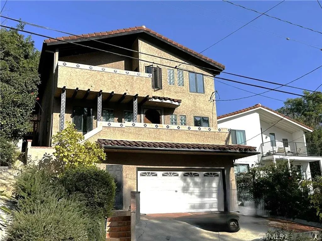 3856 Udell Court, Los Angeles