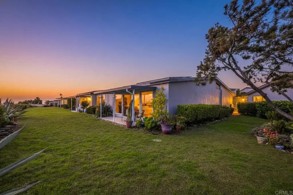 3890 Vista Campana South 39, Oceanside