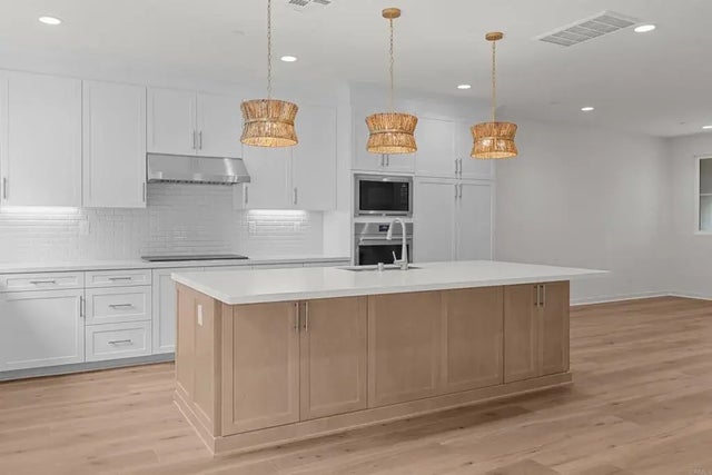 2572 Elderberry Lane, Carlsbad