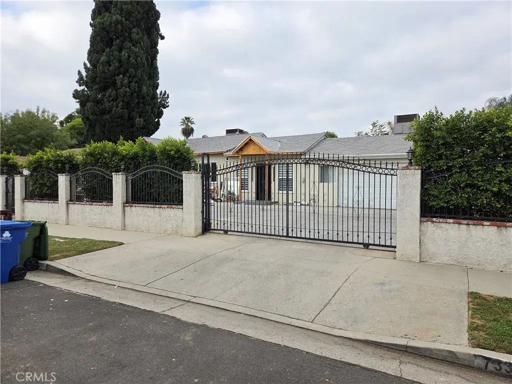7333 Jamieson, Reseda