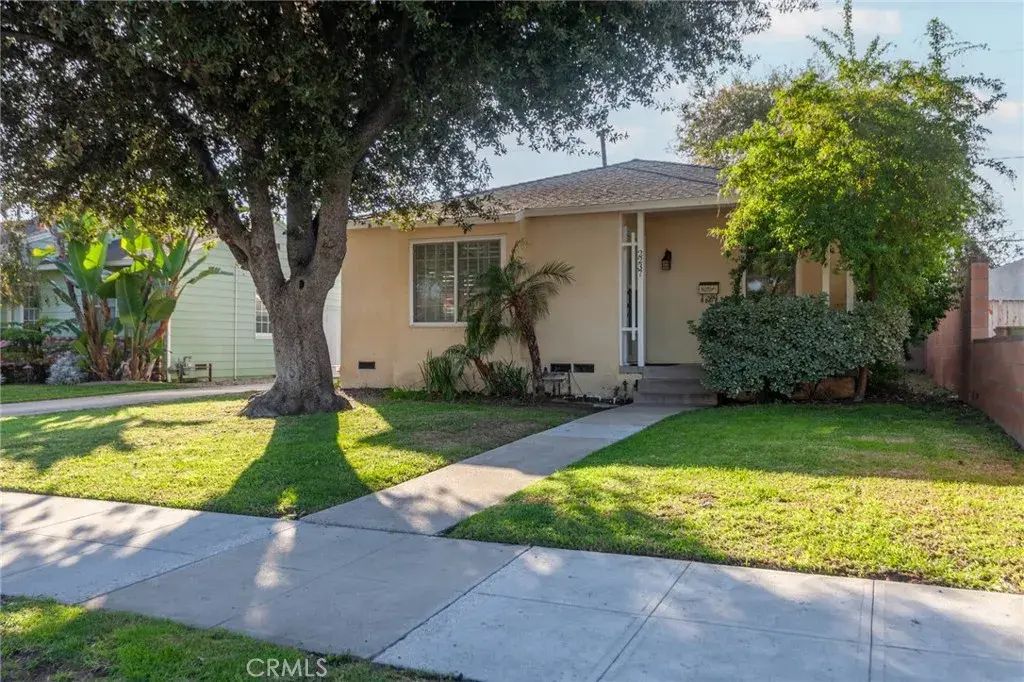 2237 N Valley, Burbank