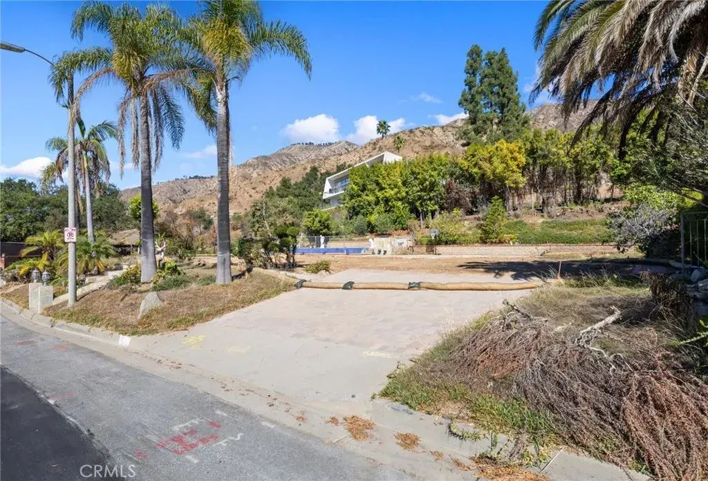 3685 Startouch, Pasadena