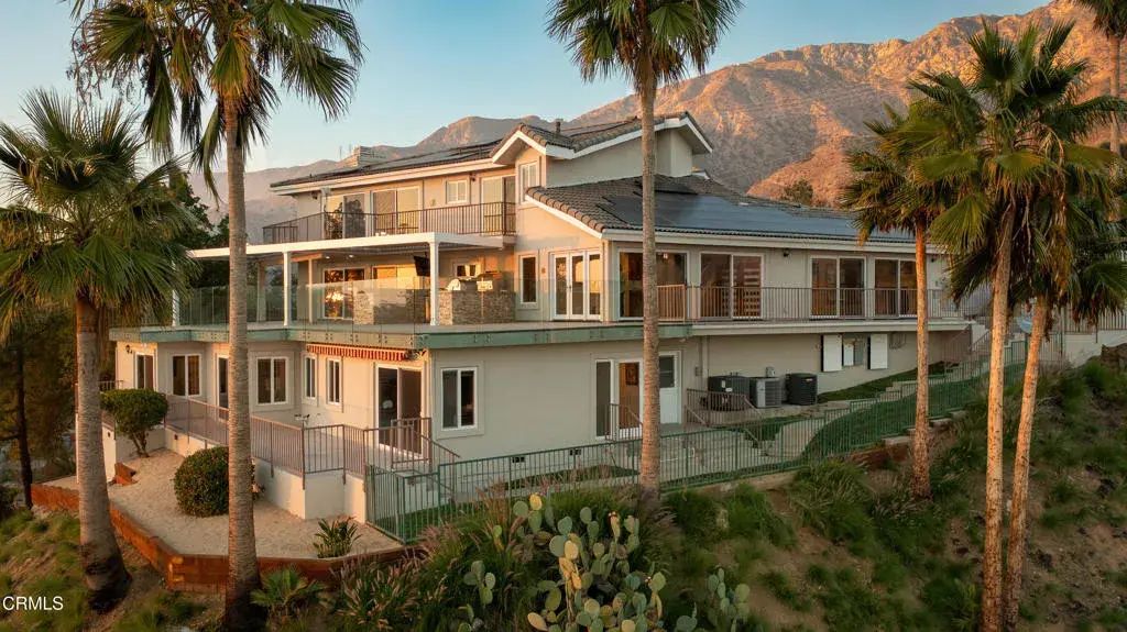 2954 Zane Grey Terrace, Altadena